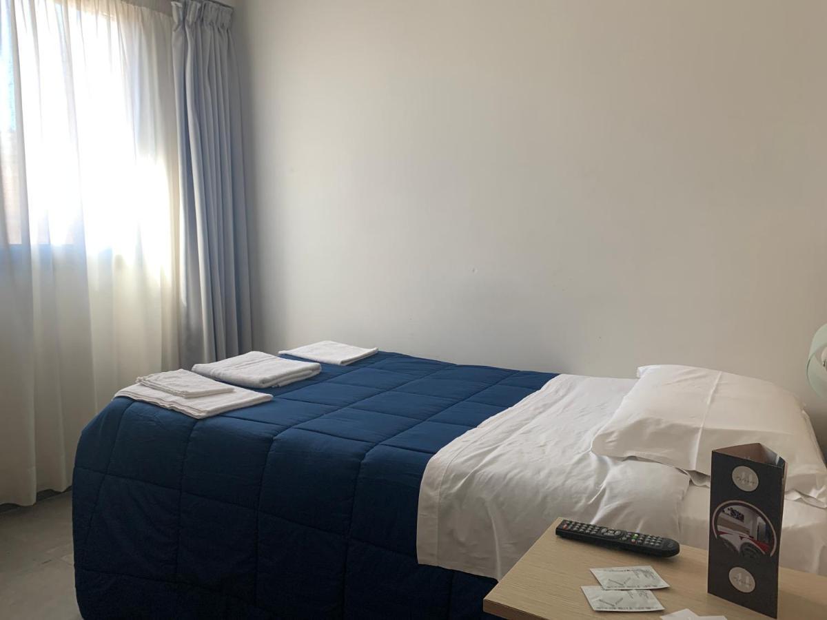 Palazzo 41 Rental Rooms San Pietro Vernotico Luaran gambar